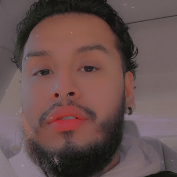 Meet your Posher, Gerardo - Picture 1 of 1